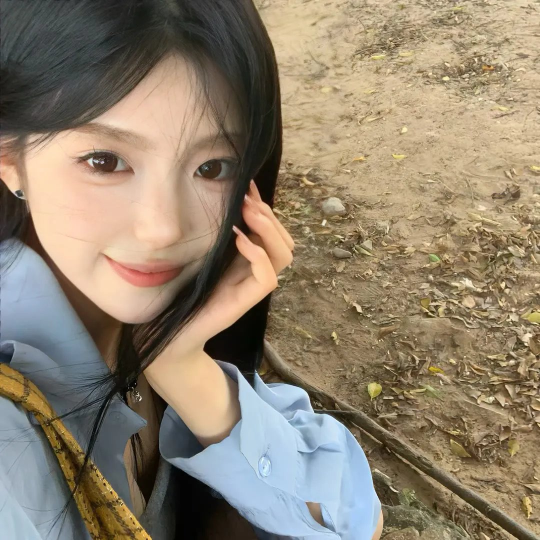 彩凤云裳